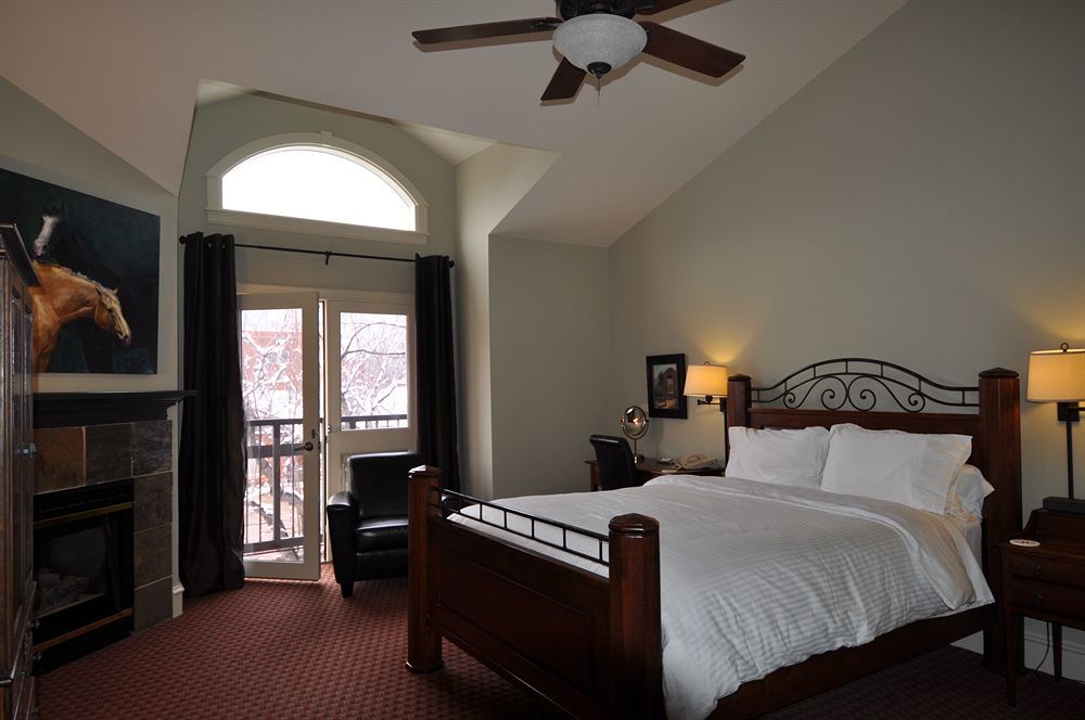 The Bradley Boulder Inn ภายนอก รูปภาพ