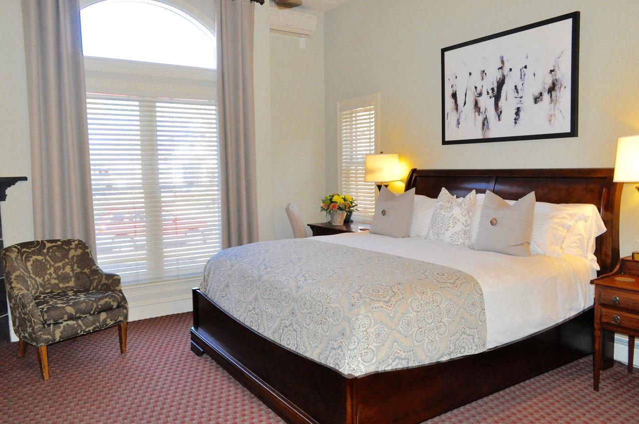 The Bradley Boulder Inn ภายนอก รูปภาพ