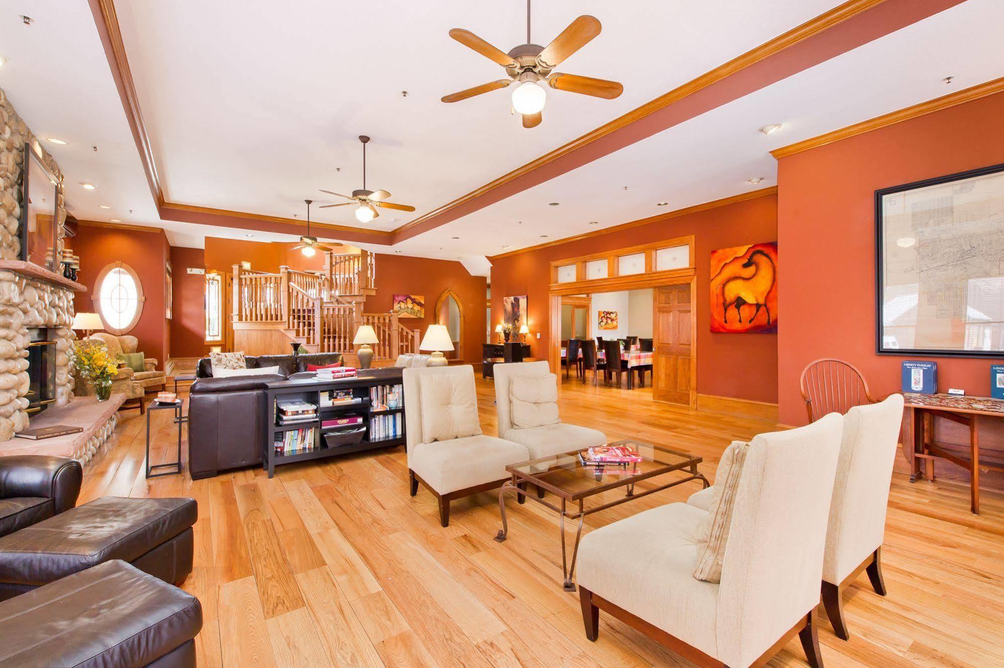 The Bradley Boulder Inn ภายนอก รูปภาพ