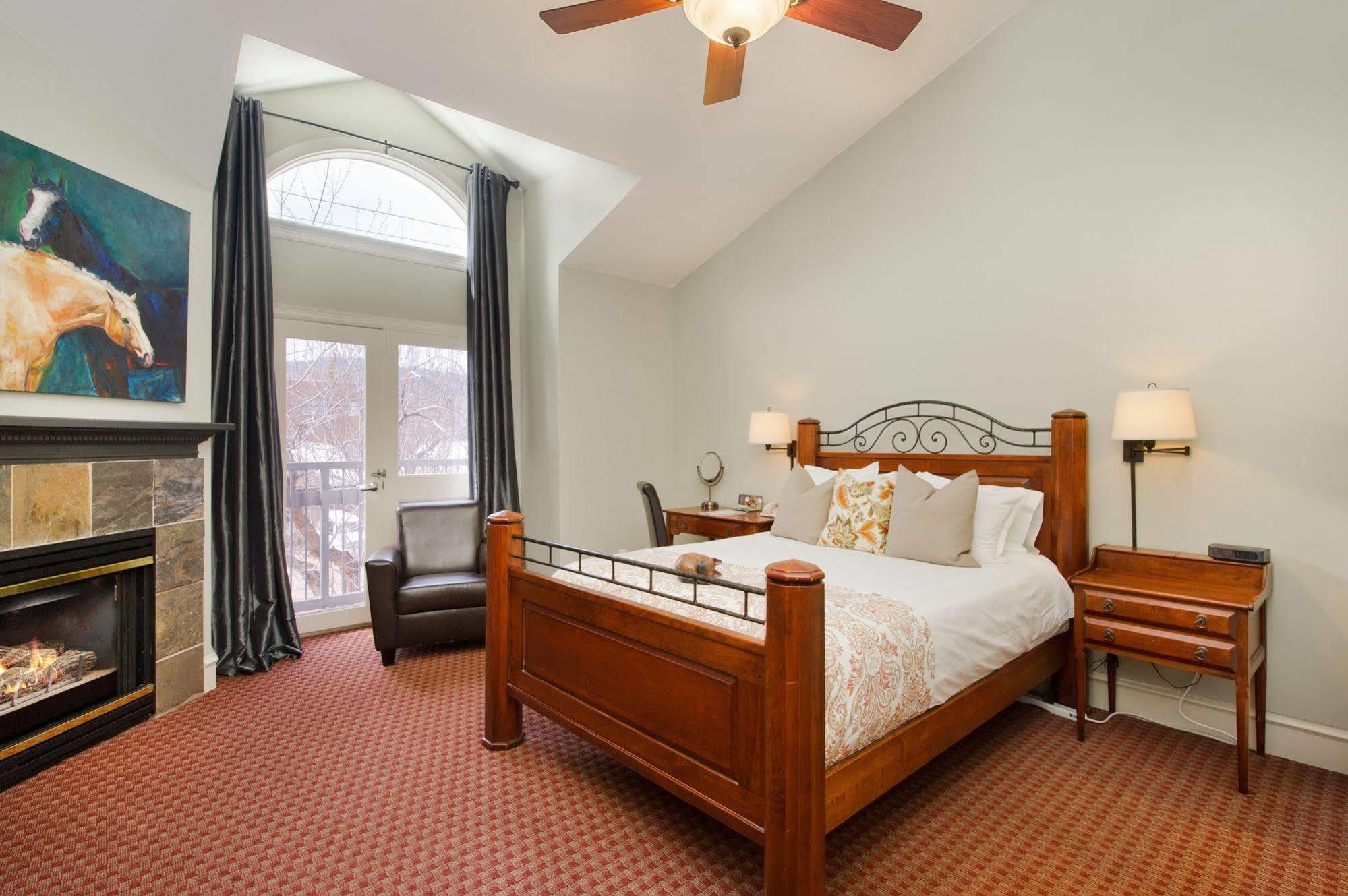 The Bradley Boulder Inn ภายนอก รูปภาพ