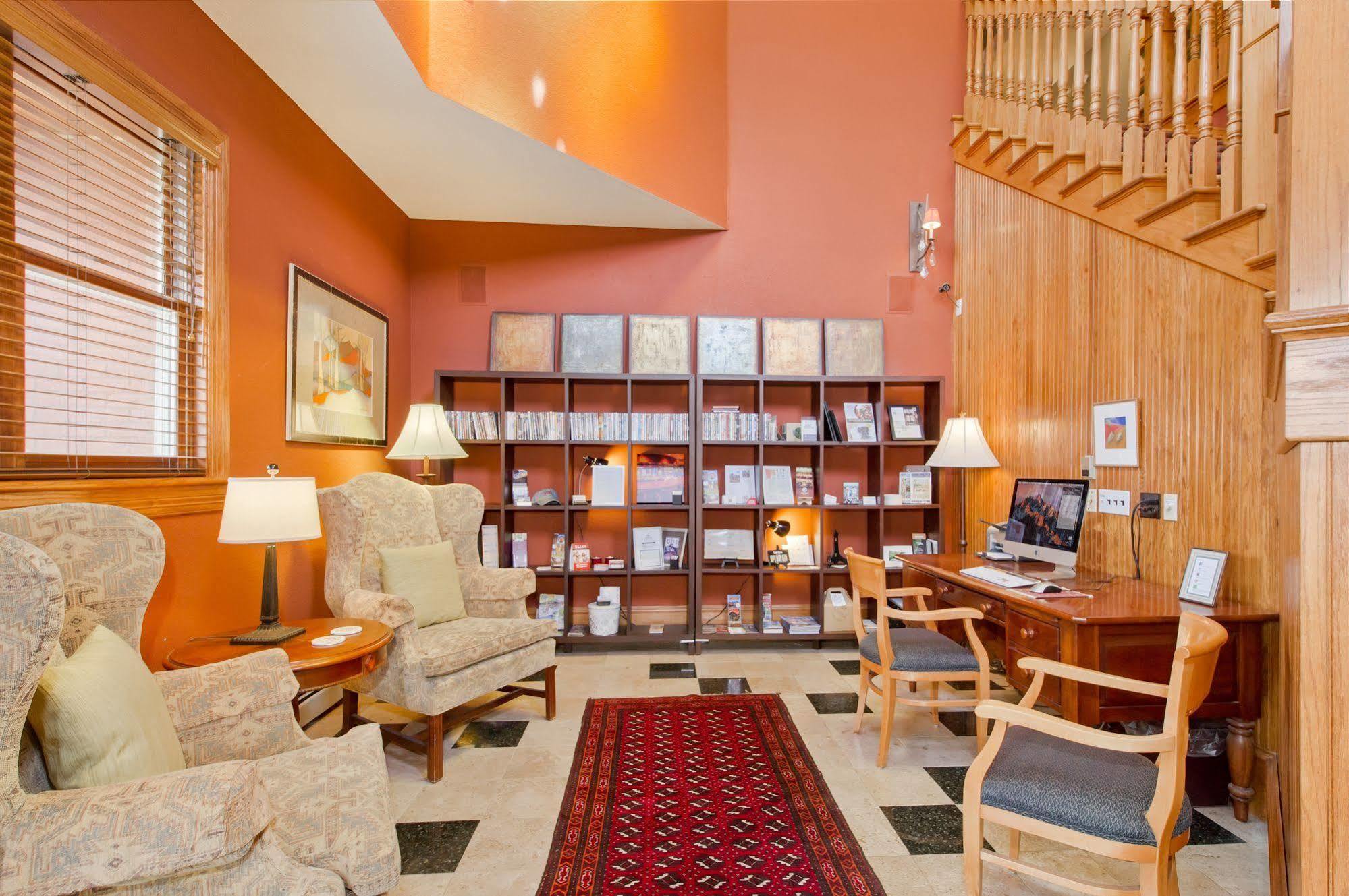 The Bradley Boulder Inn ภายนอก รูปภาพ