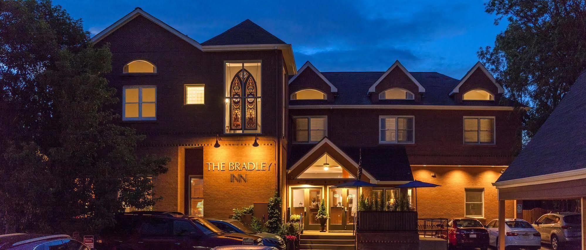 The Bradley Boulder Inn ภายนอก รูปภาพ